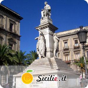 Catania - Monumento a Vincenzo Bellini