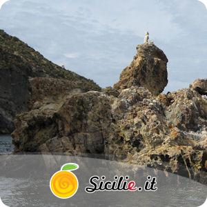 Vulcano - Scoglio con Sirenetta