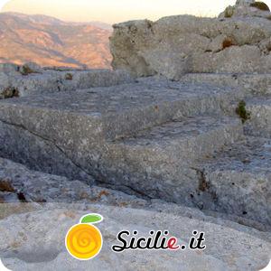 Caltabellotta - Ara Sacrificale Punica.jpg