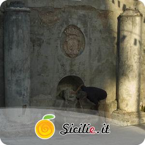 Capri Leone - Fontana del Leone.jpg