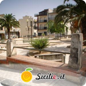 Carlentini - Piazza del Popolo.jpg