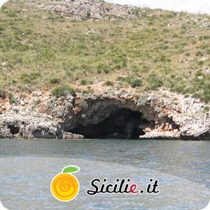 Castellammare del Golfo - Grotta del Pescatore.jpg