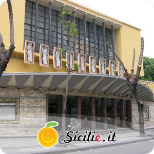 Catania - Teatro Metropolitan.jpg