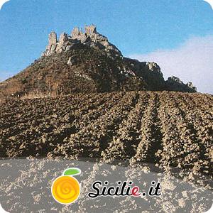 Mazzarino - Castello di Garsiliato.jpg