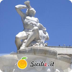 Noto - Fontana d'Ercole.jpg