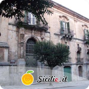 Ragusa - Palazzo Bertini.jpg