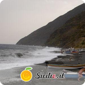 Stromboli - Spiaggia di Stromboli.jpg