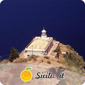 Ustica - Faro di Punta Omo Morto.jpg